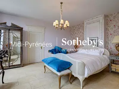 Maison, 728 m²