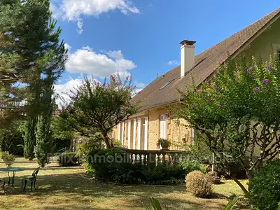 Maison, 240 m²