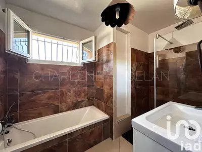 Maison, 161 m²