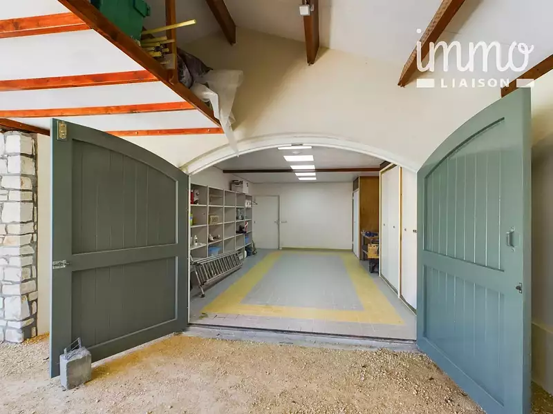 Maison, 230 m²