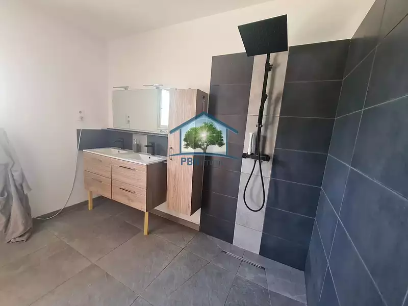 Maison, 340 m²