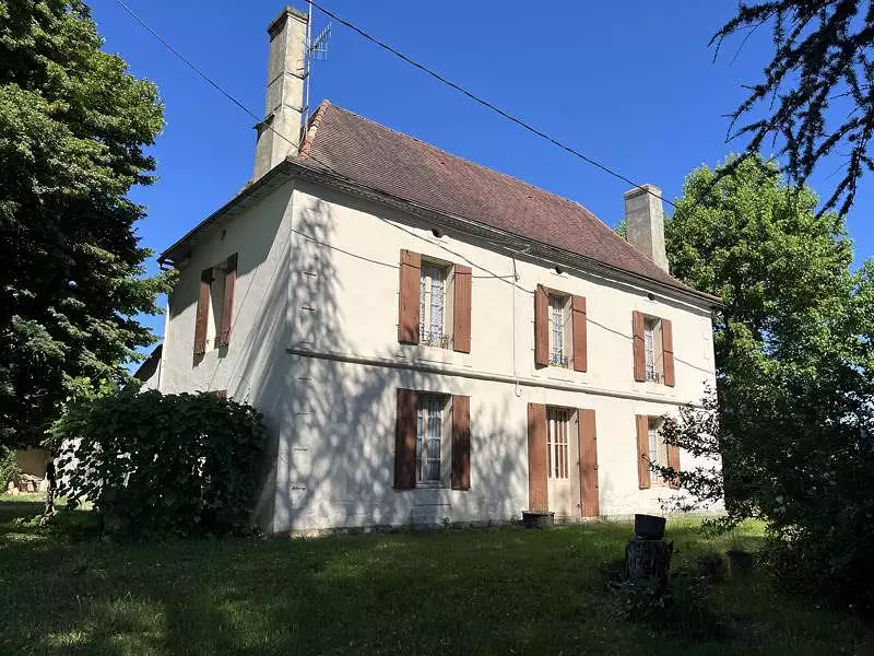 Maison, 163 m²