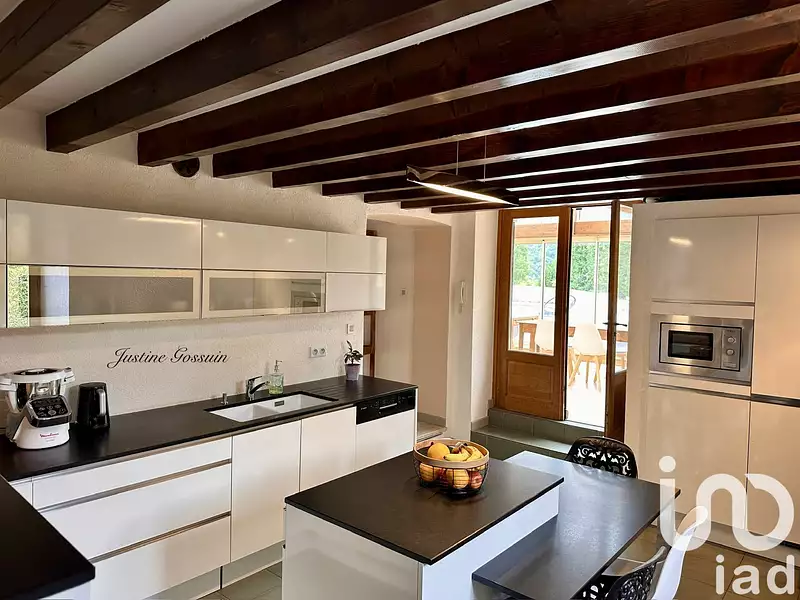Maison, 252 m²