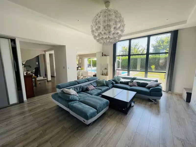 Maison, 170 m²