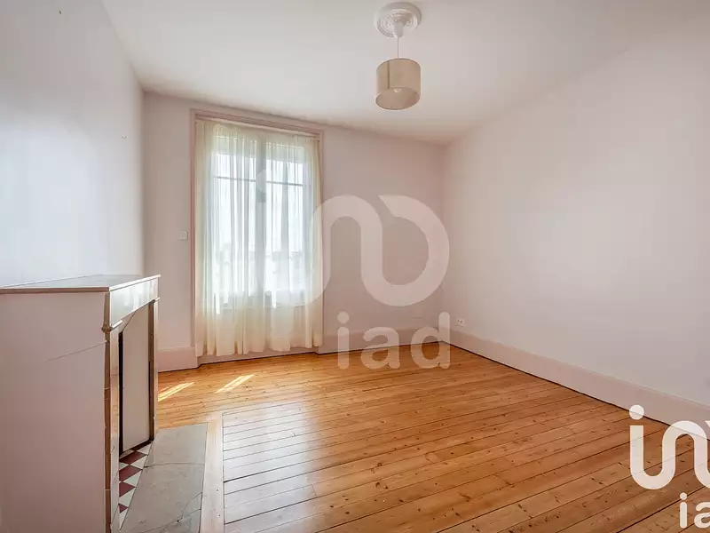 Maison, 248 m²
