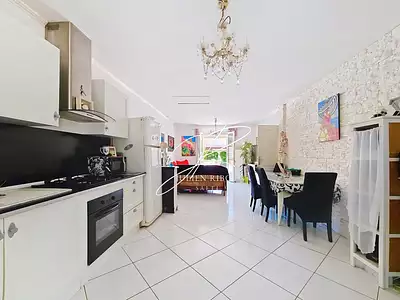 Maison, 75 m²