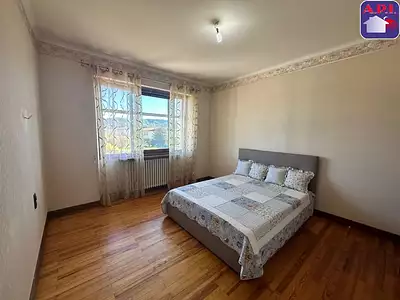 Maison, 249 m²