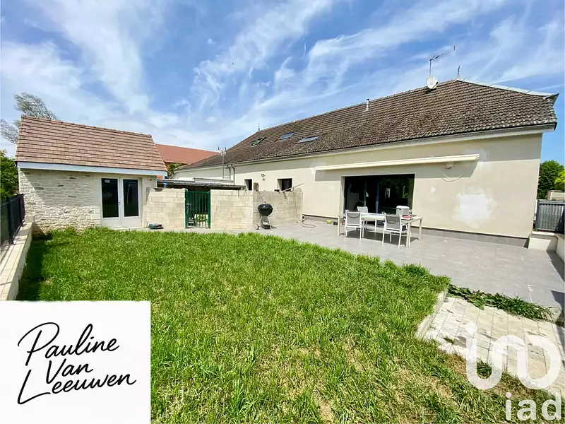 Maison, 215 m²