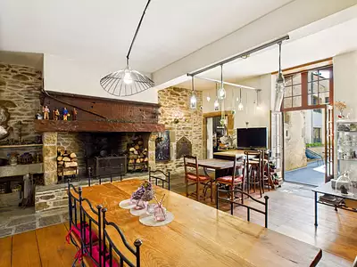 Maison, 239 m²