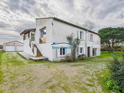 Maison, 255 m²