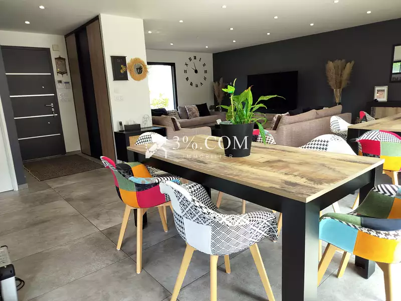 Maison, 200 m²