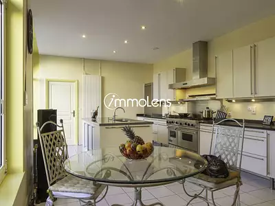 Maison, 291 m²