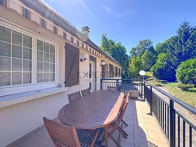 Maison, 220 m²