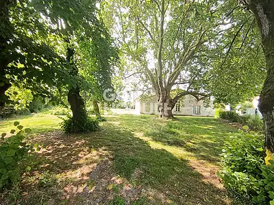 Maison, 248 m²