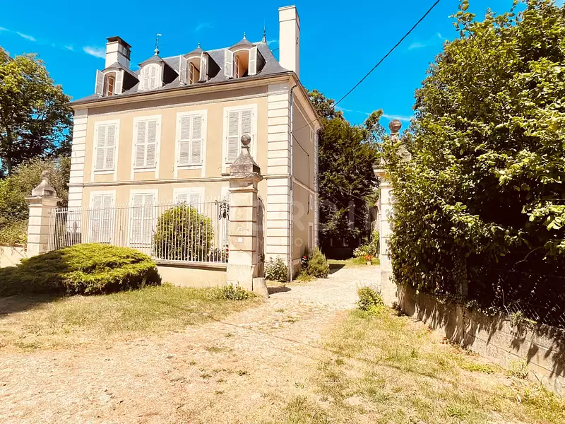 Maison, 166 m²