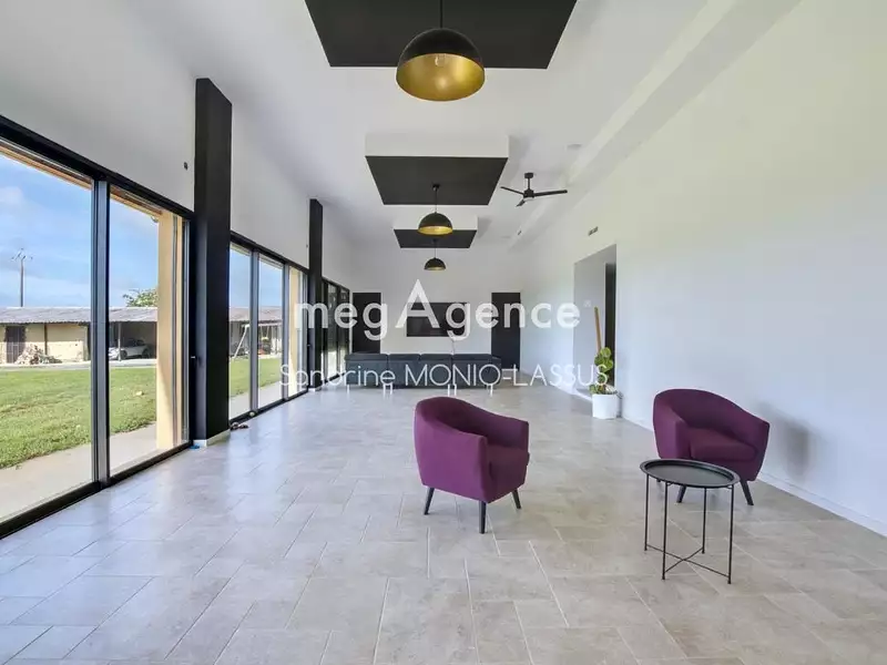 Maison, 270 m²