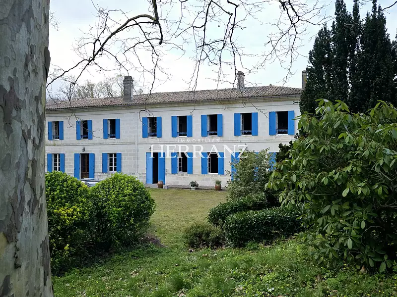 Maison, 325 m²