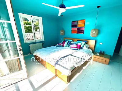 Maison, 240 m²