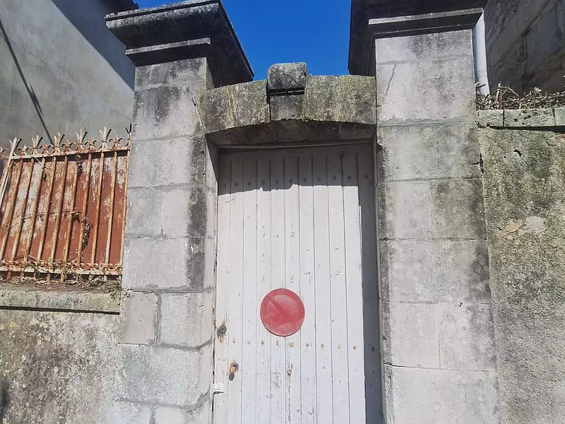 Maison, 240 m²