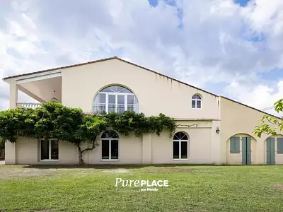Maison, 390 m²