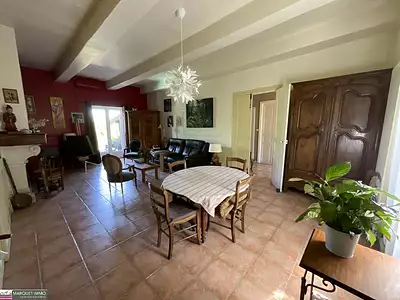 Maison, 216 m²