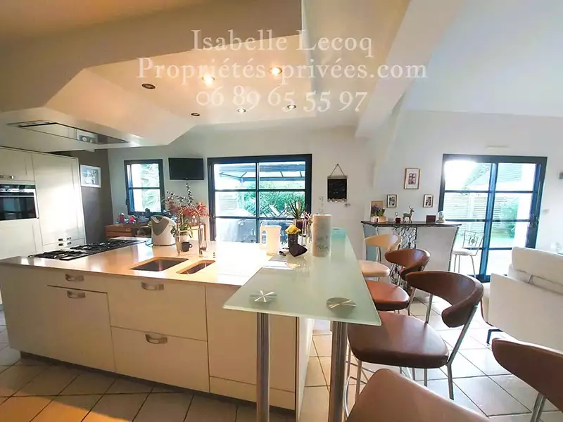 Maison, 170 m²
