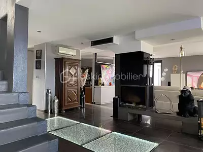 Maison, 260 m²