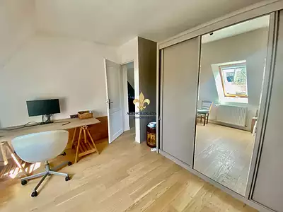 Maison, 216 m²