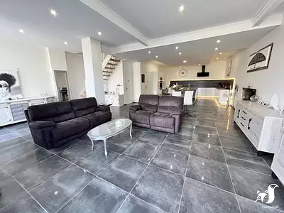 Maison, 177 m²