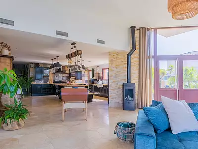 Maison, 231 m²
