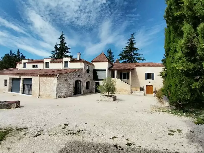 Maison, 290 m²