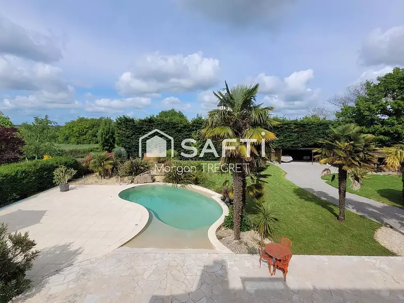 Maison, 168 m²