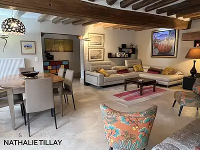 Maison, 250 m²