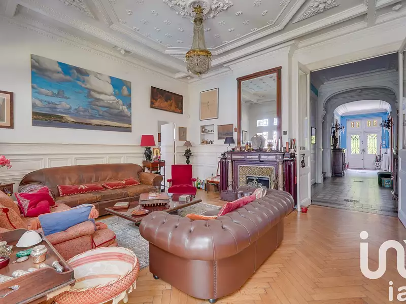 Maison, 306 m²