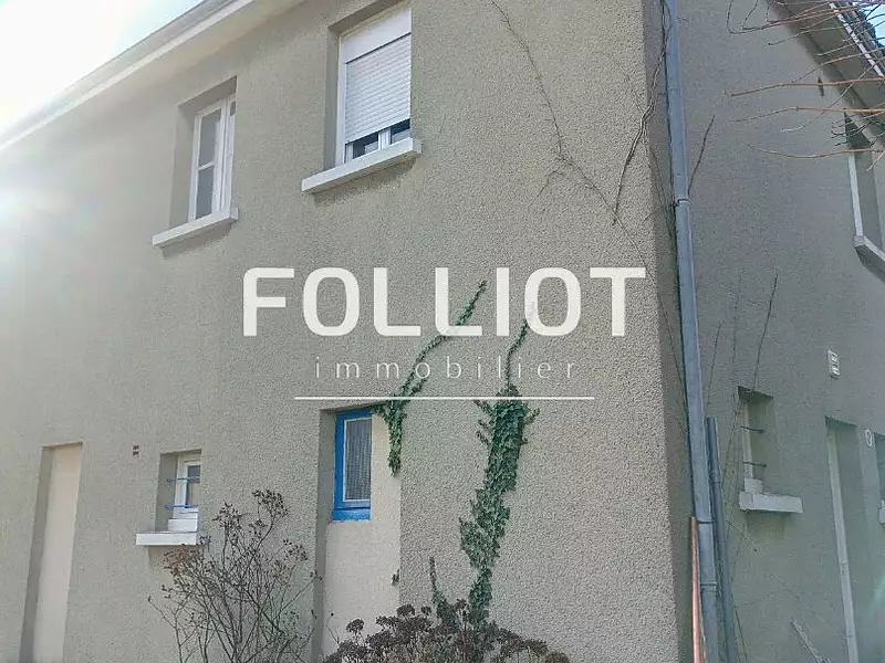 Immeuble, 140 m²
