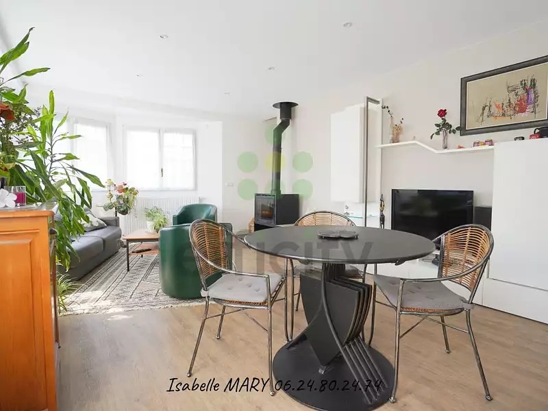 Maison, 179 m²