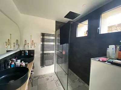 Maison, 248 m²