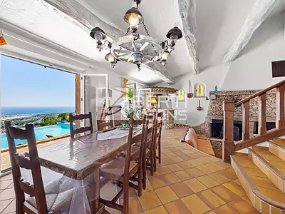 Maison, 137 m²