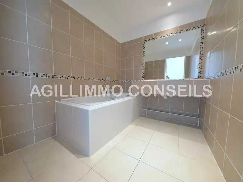 Maison, 112 m²