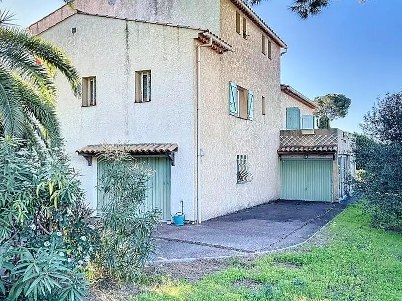 Maison, 210 m²