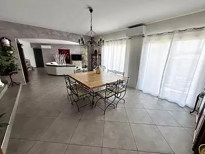 Maison, 200 m²
