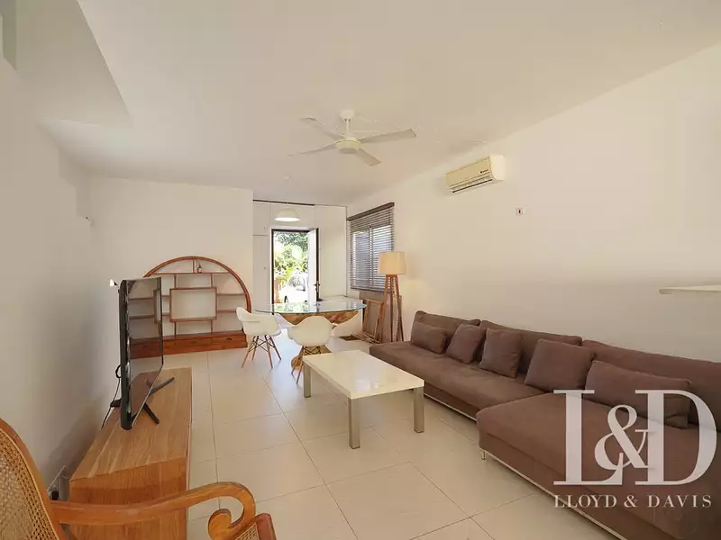 Maison, 242 m²