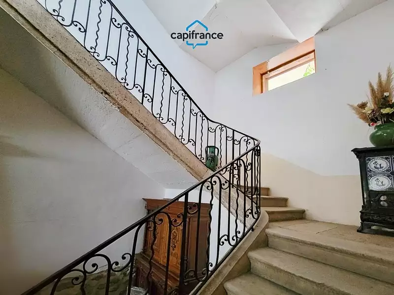 Maison, 252 m²
