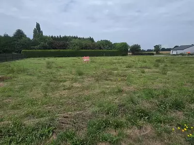 Terrain, 1 700 m²