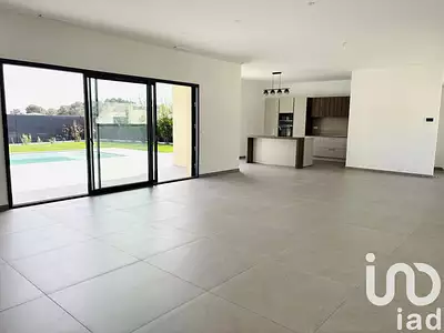 Maison, 167 m²