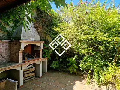 Maison, 245 m²