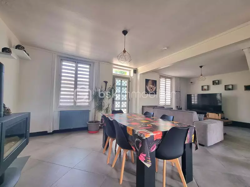 Maison, 105 m²