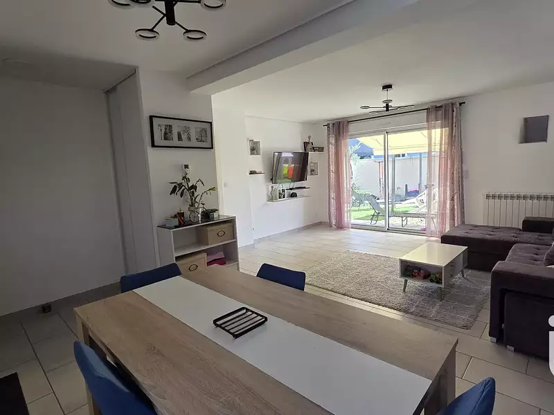 Maison, 102 m²
