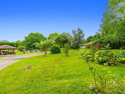 Maison, 330,49 m²