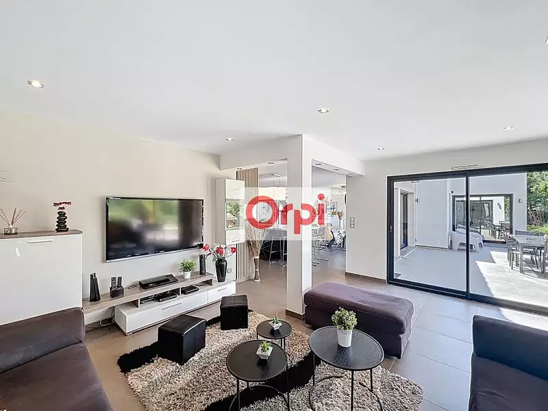 Maison, 169 m²